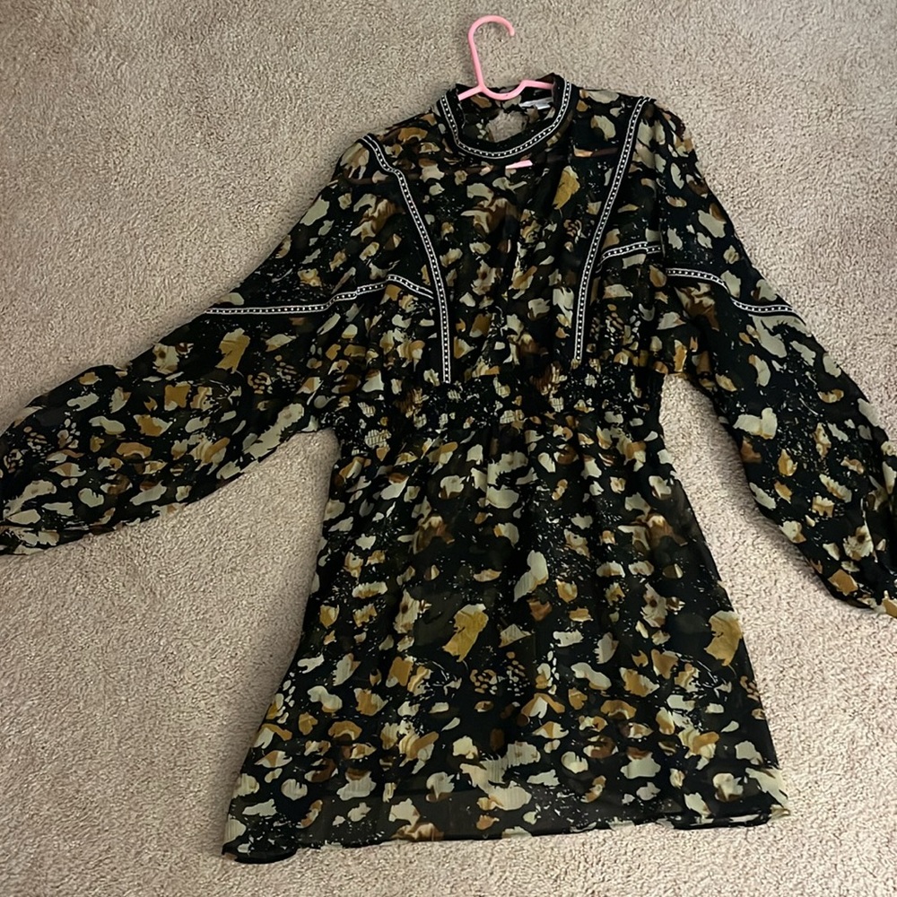Topshop Nordstrom Black and Gold patterned dress with tiny silver beading